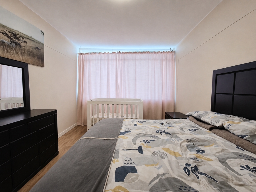 2 Bedroom Property for Sale in Wynberg Upper Western Cape
